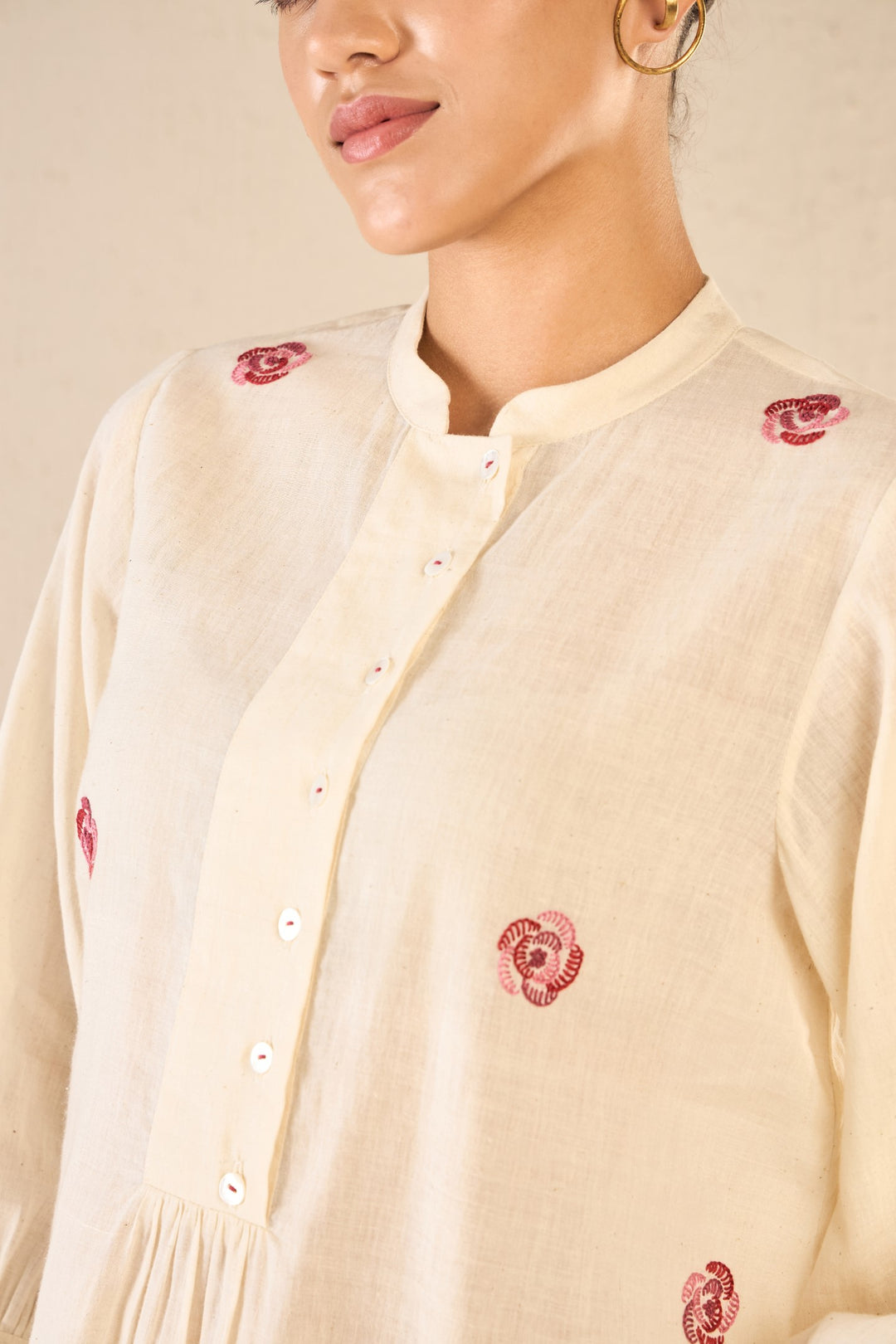 ROSE MELODY: IVORY BOLD PLACKET TUNIC