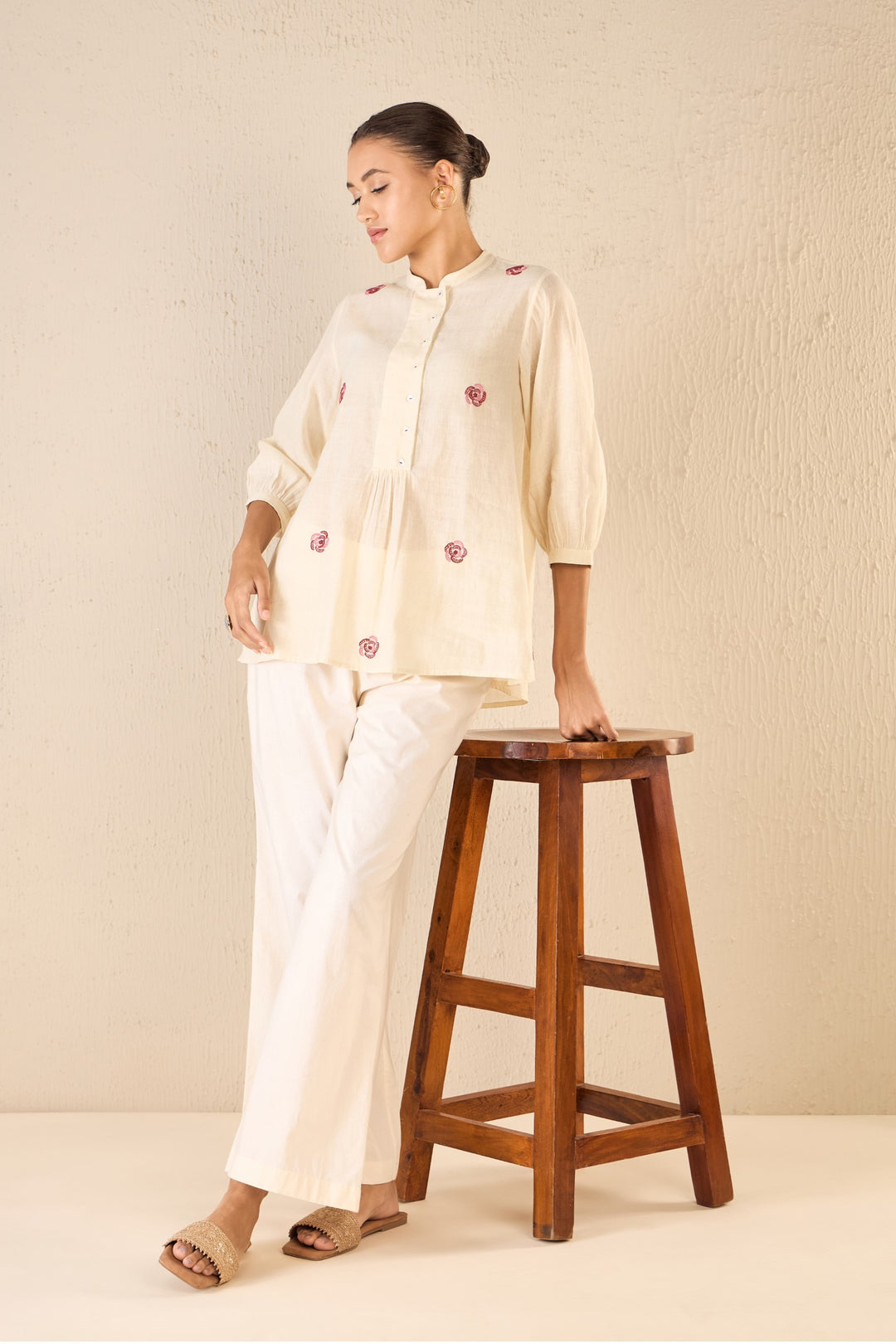 ROSE MELODY: IVORY BOLD PLACKET TUNIC