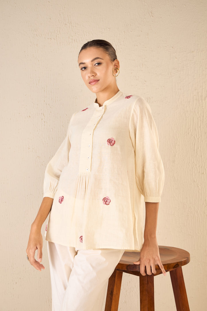 ROSE MELODY: IVORY BOLD PLACKET TUNIC