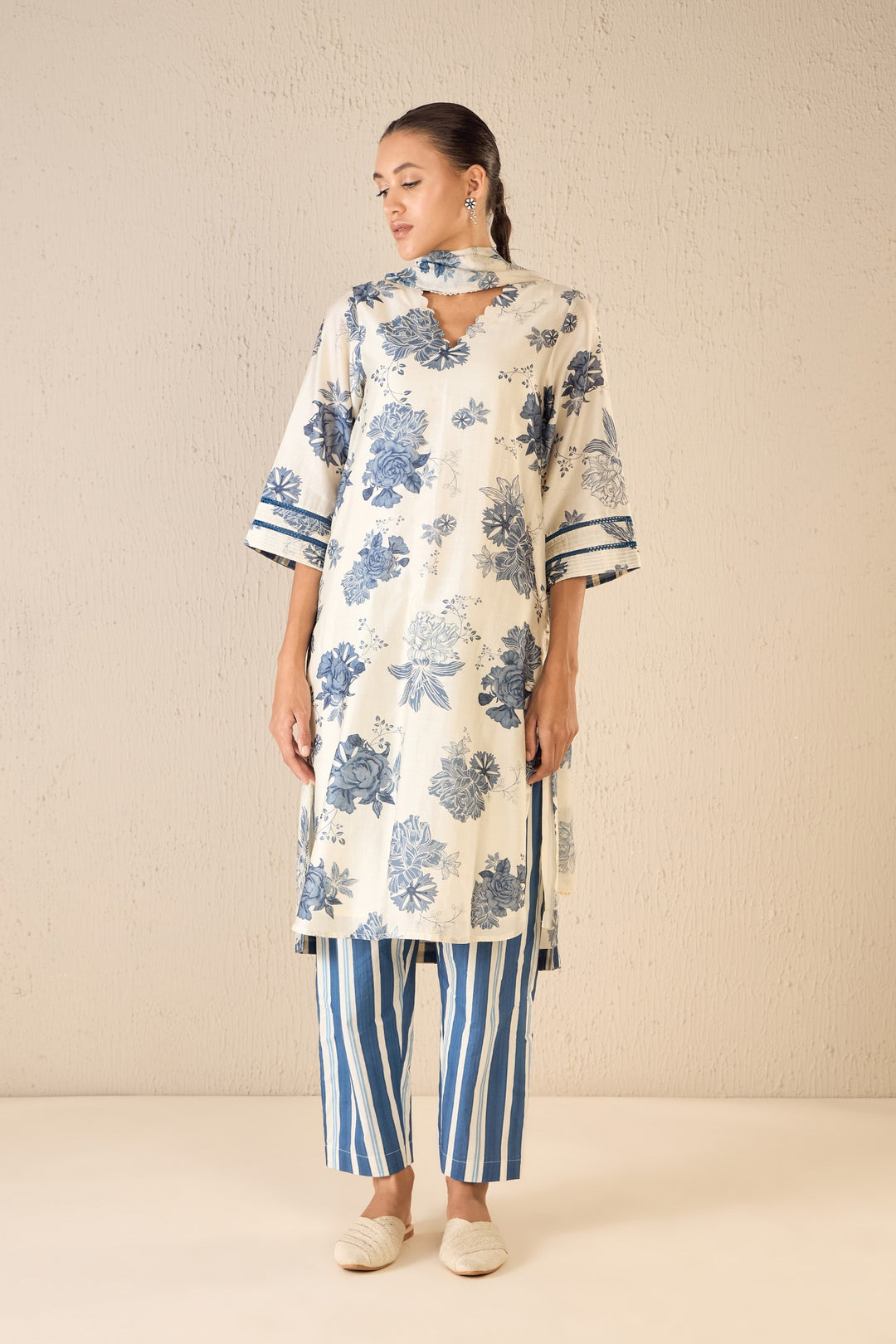 FLORAL FANTASY: BLUE FLORAL CHANDERI SCALLOP KURTA SET