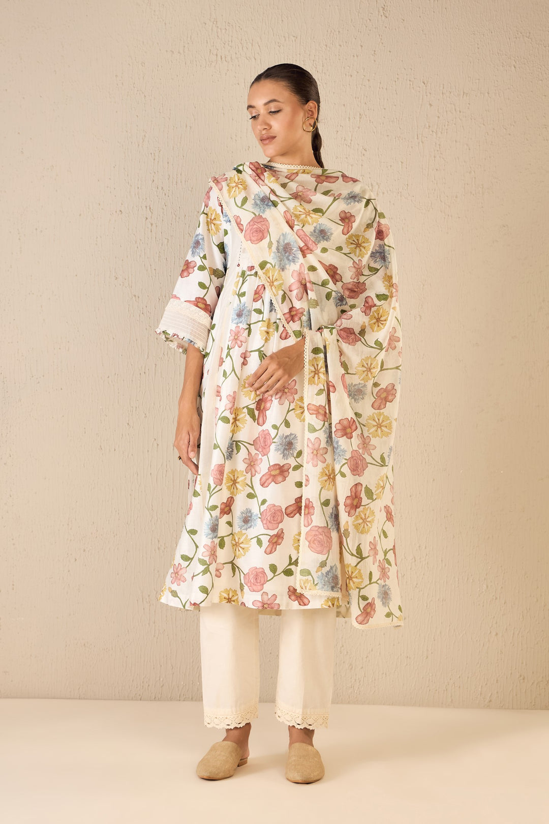 FLORA: MULTICOLOR FLORAL KURTA SET