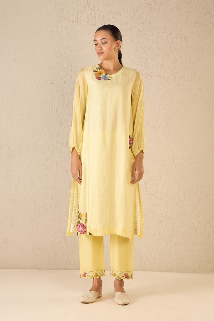 GARDEN GLORY: YELLOW APPLIQUE FLORAL BUNCH KURTA