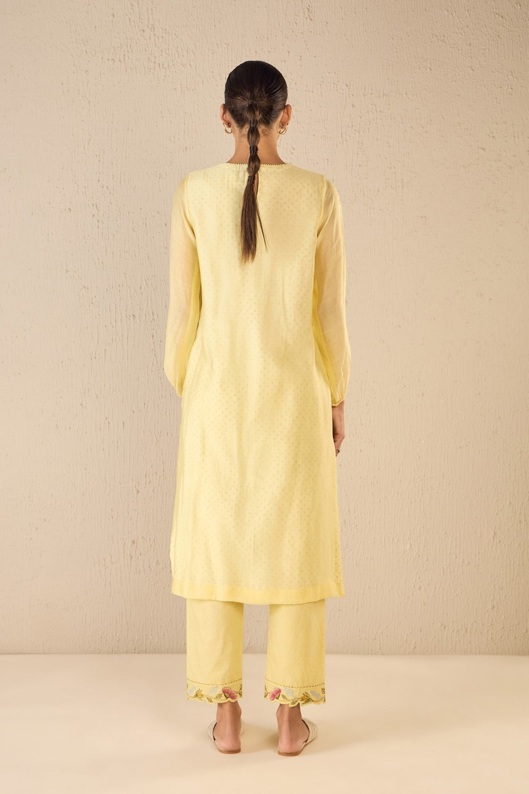 GARDEN GLORY: YELLOW APPLIQUE FLORAL BUNCH KURTA