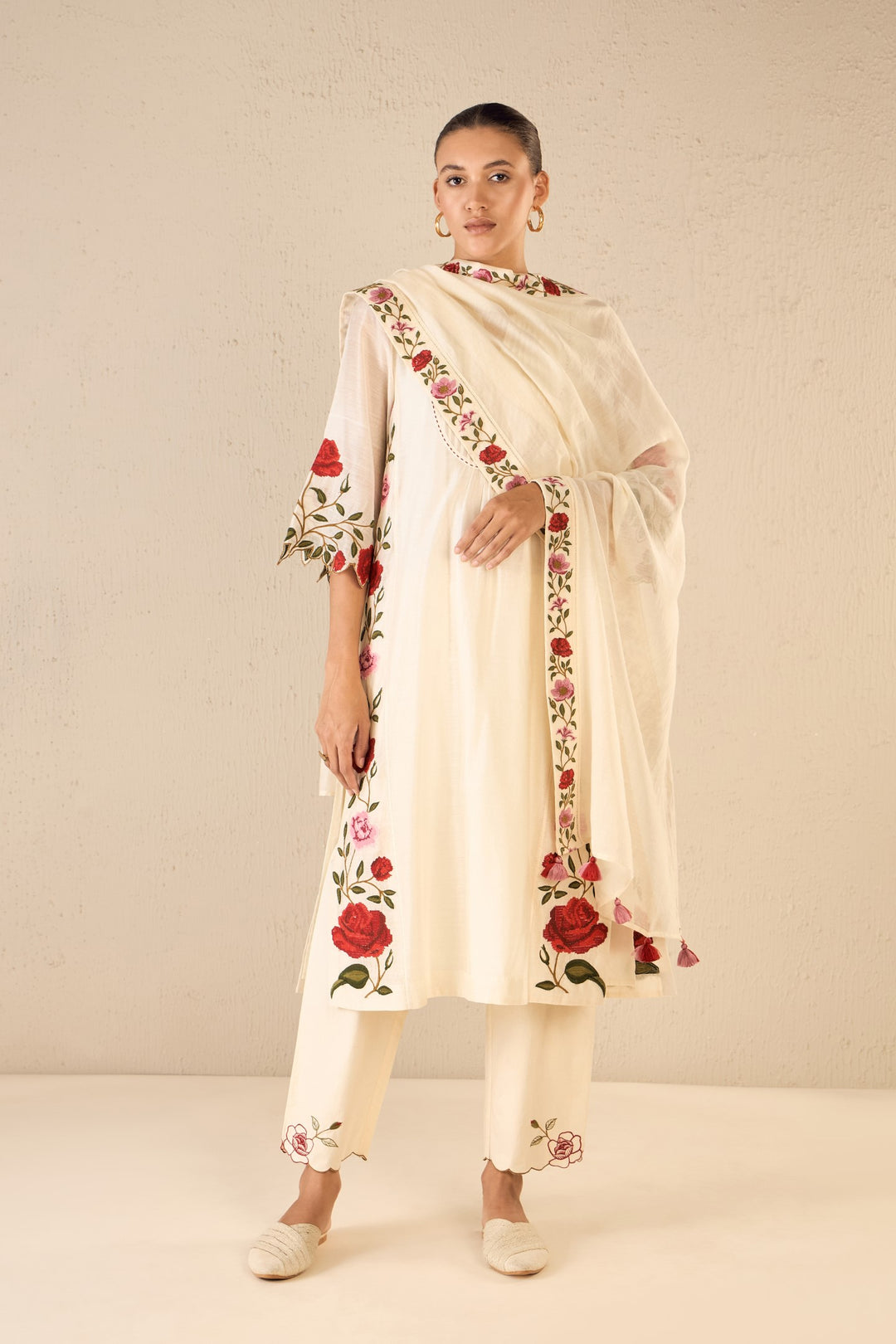 ROSE SHINE: IVORY PINK & RED ROSE EMBROIDERED KALI KURTA SET WITH FLORAL BORDER DUPATTA