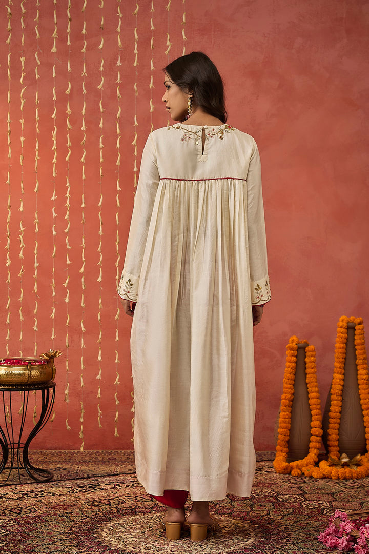 GEHNA -  IVORY SILK EMBROIDERED  KURTA