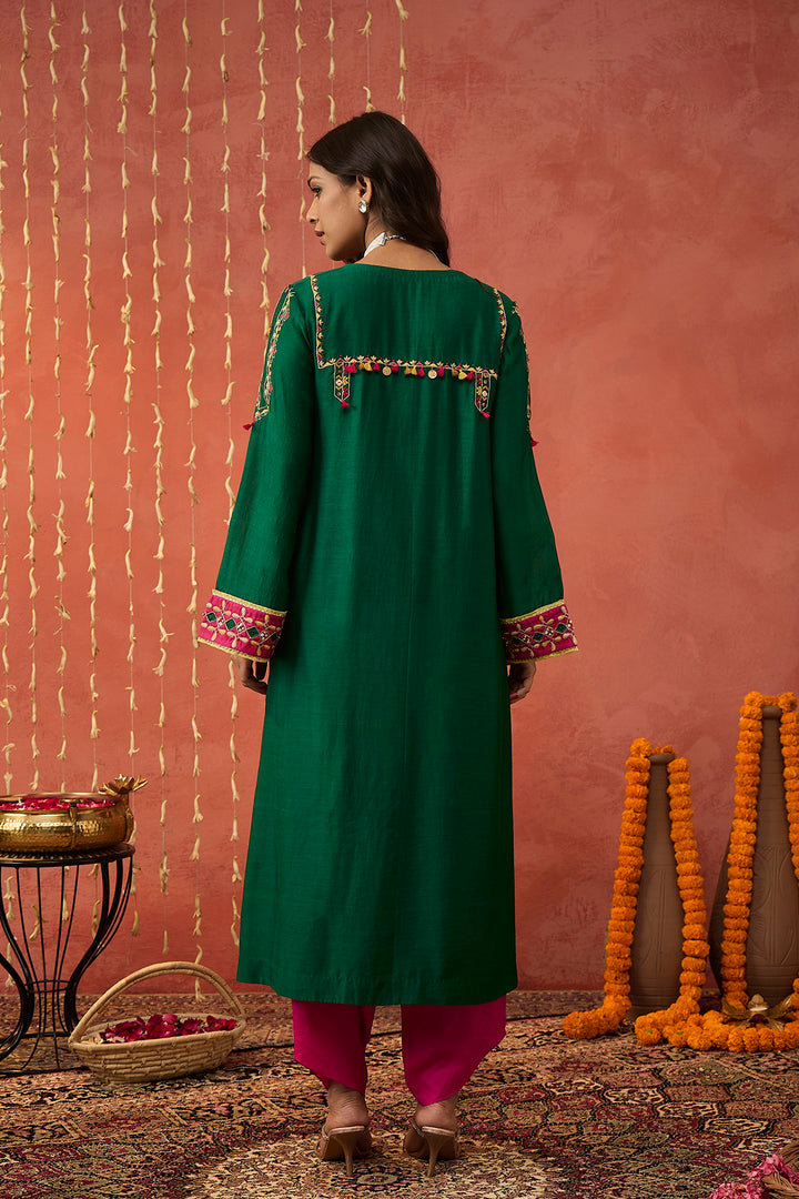 YUKTA- GREEN EMBROIDERED KURTA