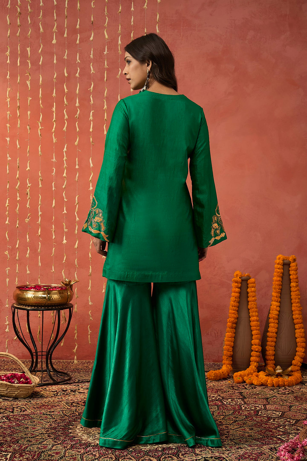 HEENA-EMERALD GREEN GLASS NECK SILK EMBROIDERED SHORT KURTA SET