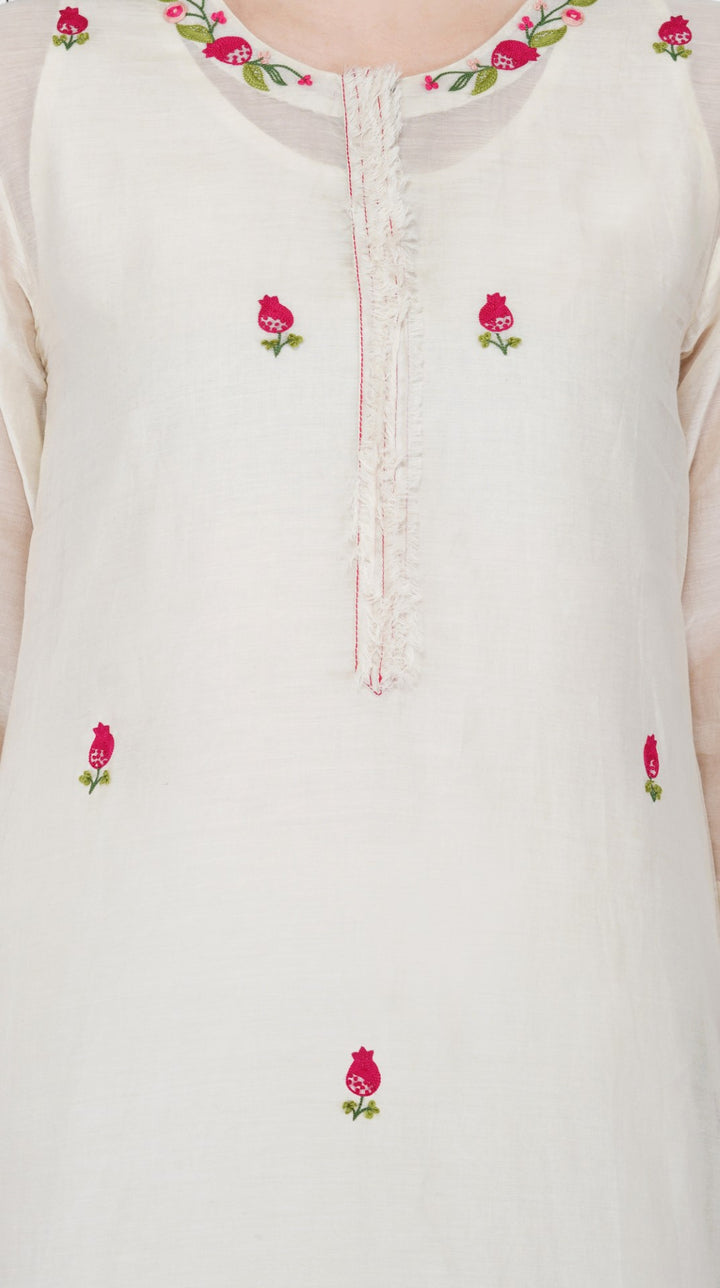 SAAWAN IVORY HAND EMBROIDERY FLORAL EMBROIDERY KURTA IN SOFT CHANDERI