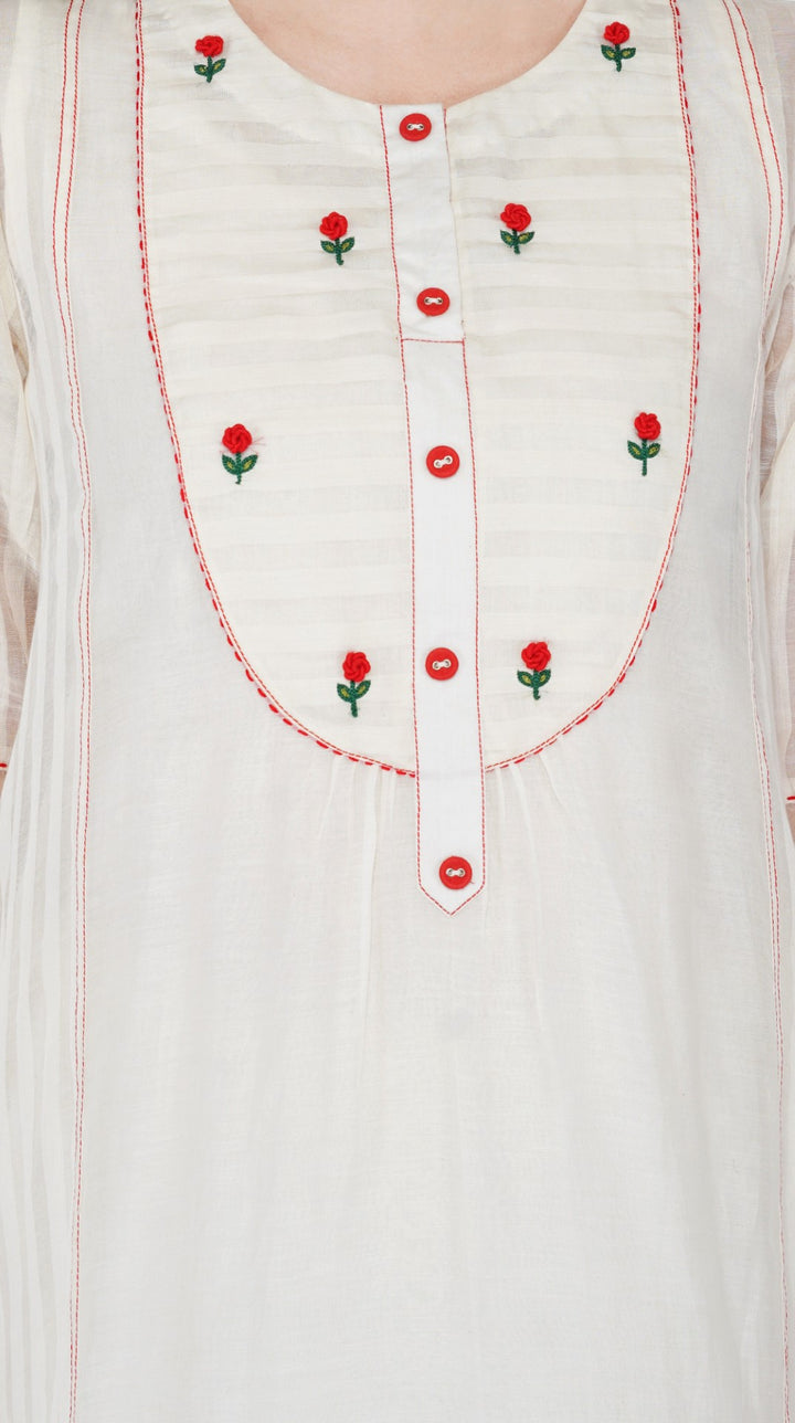 SAAWAN CREAM CHANDERI ROSE YOK KURTA WITH MUGHAL SCALLOP DUPATTA AND PANTS