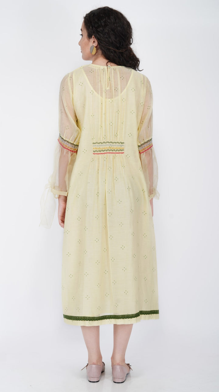 SAAWAN KAFTAN WITH SMOCKING EMBROIDERY