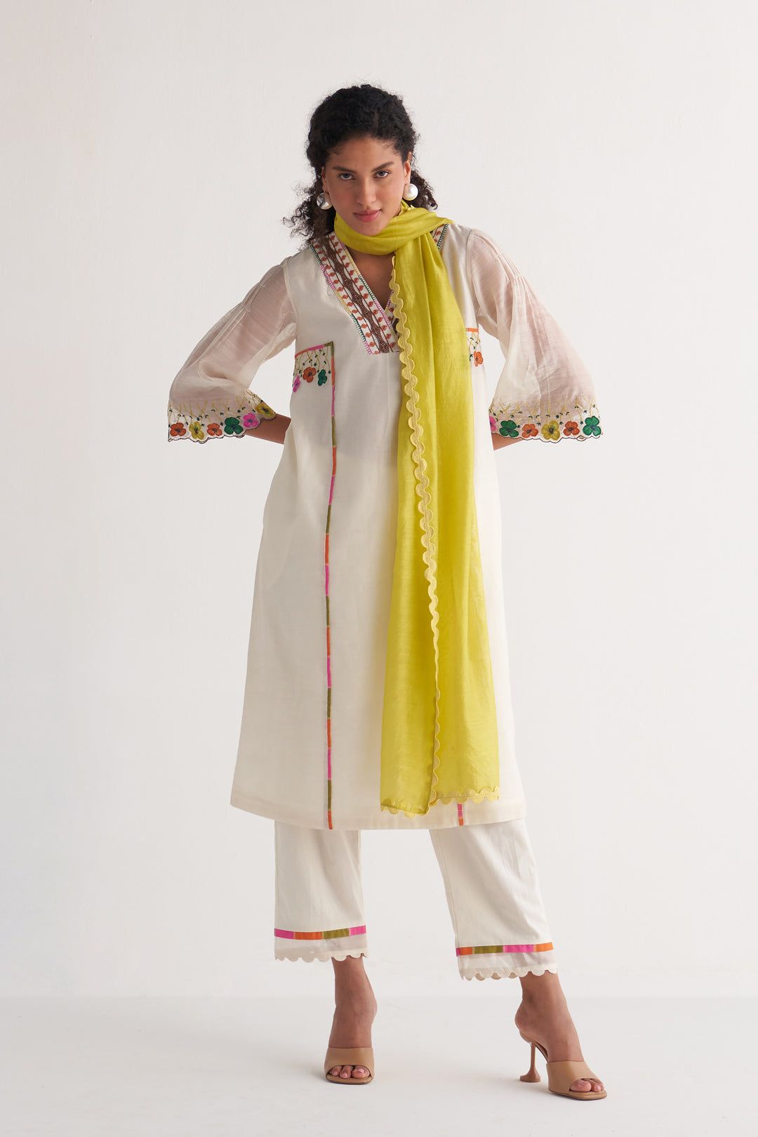 Ivory Floral Applique Streak Tape Kurta with Pants and scalloped Dupatta