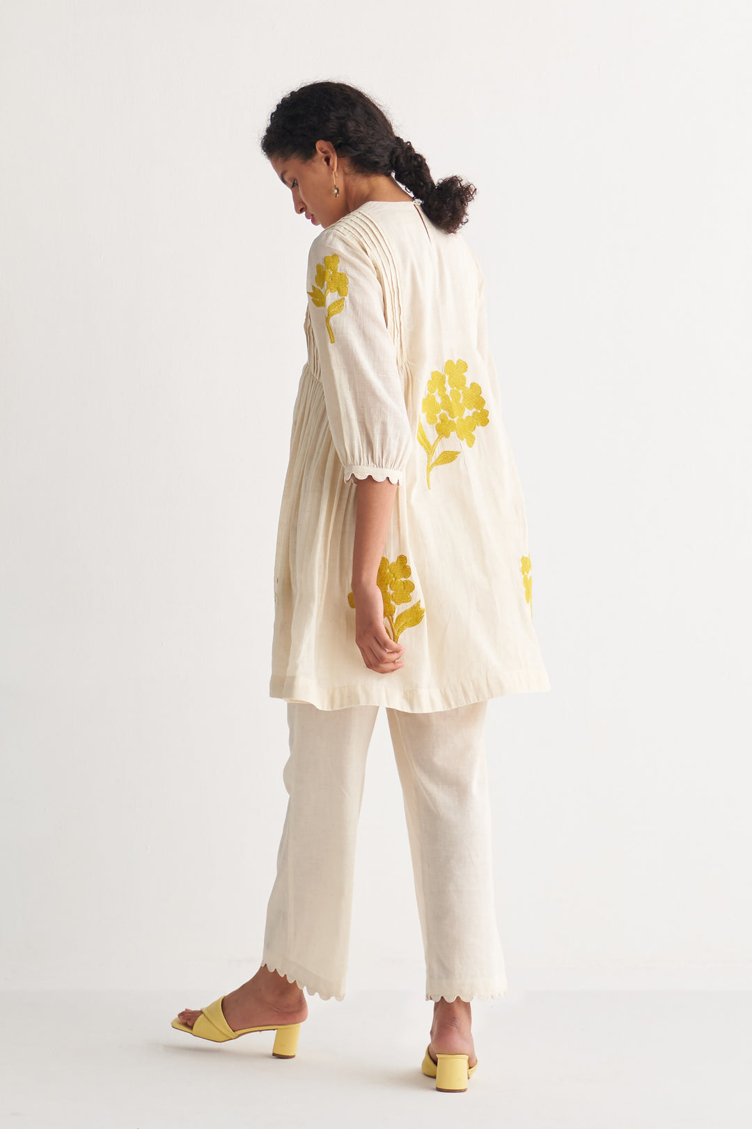 Canary Yellow Pintuck Cross-stitch bunch Off-White Co-Ord Set