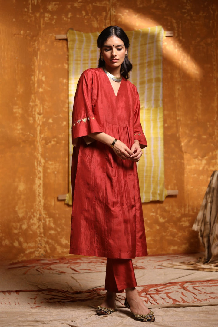 Maroon Handloom Silk Pintuck Choga