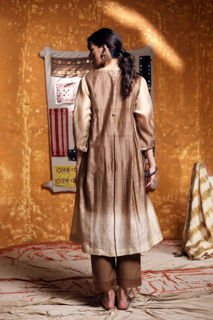 Brown Ombre Button Embroidery Kurta With Pants & Dupatta