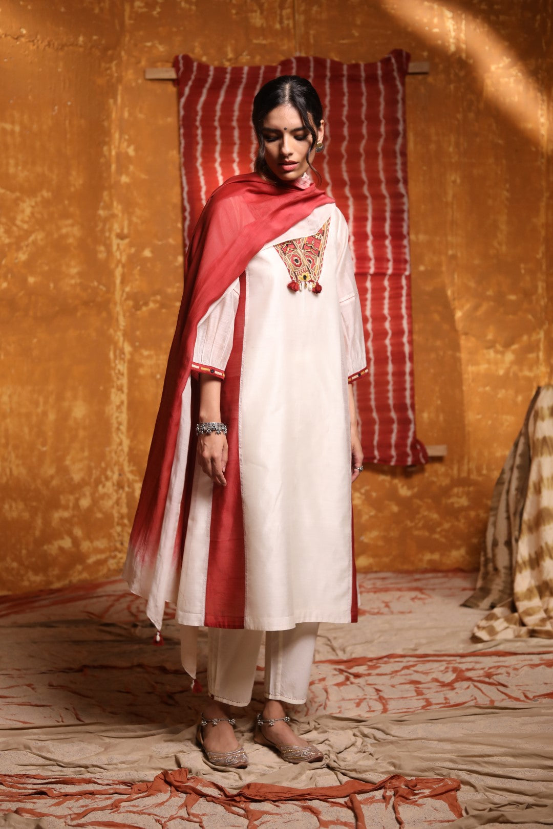 Color Block Tribal Embroidery Kurta With Pants & Dupatta