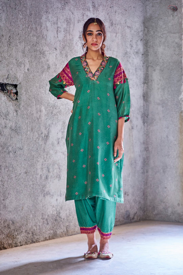 GREEN COTTON EMBROIDERED PRAKRITI SALWAR