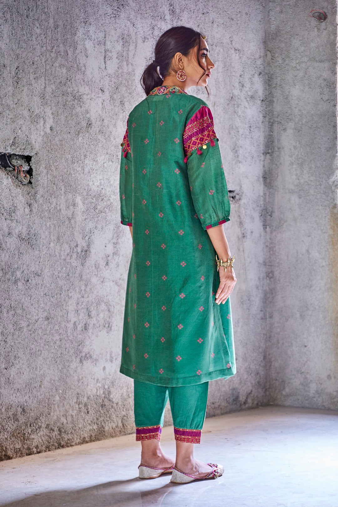 GREEN COTTON EMBROIDERED PRAKRITI SALWAR