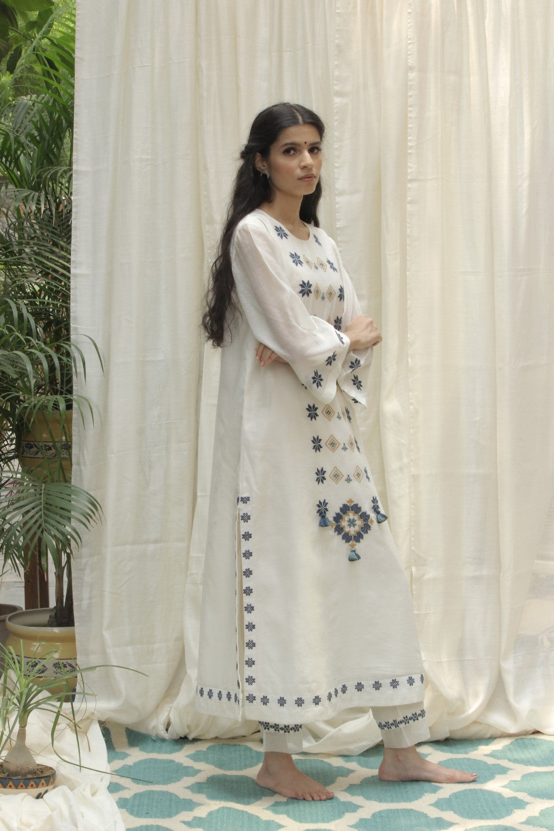 CREAM CHANDERI AZTEC EMBROIDERED LONG PANEL KURTA WITH EMBROIDERED DUPATTA AND PANT SET OF 3