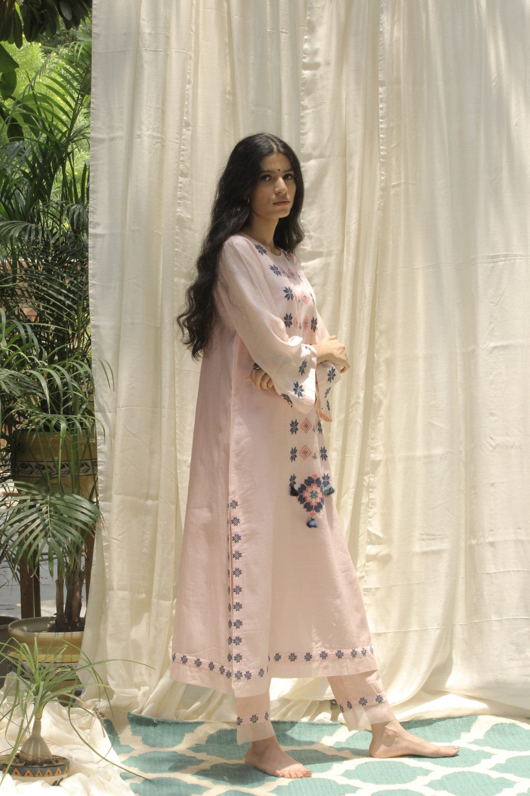 BABY PINK CHANDERI AZTEC EMBROIDERED LONG PANEL KURTA WITH EMBROIDERED DUPATTA AND PANT SET OF 3