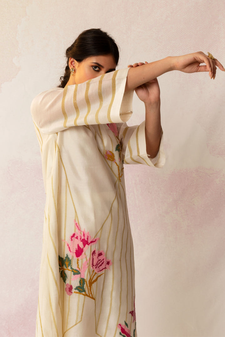 BAHAAR IVORY GRID FLORAL KURTA