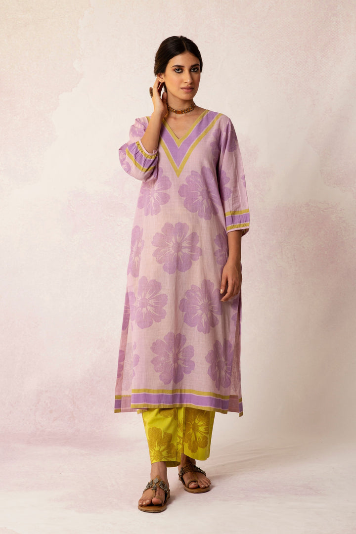 BAHAAR LILAC V-NECK BIG FLOWER KURTA