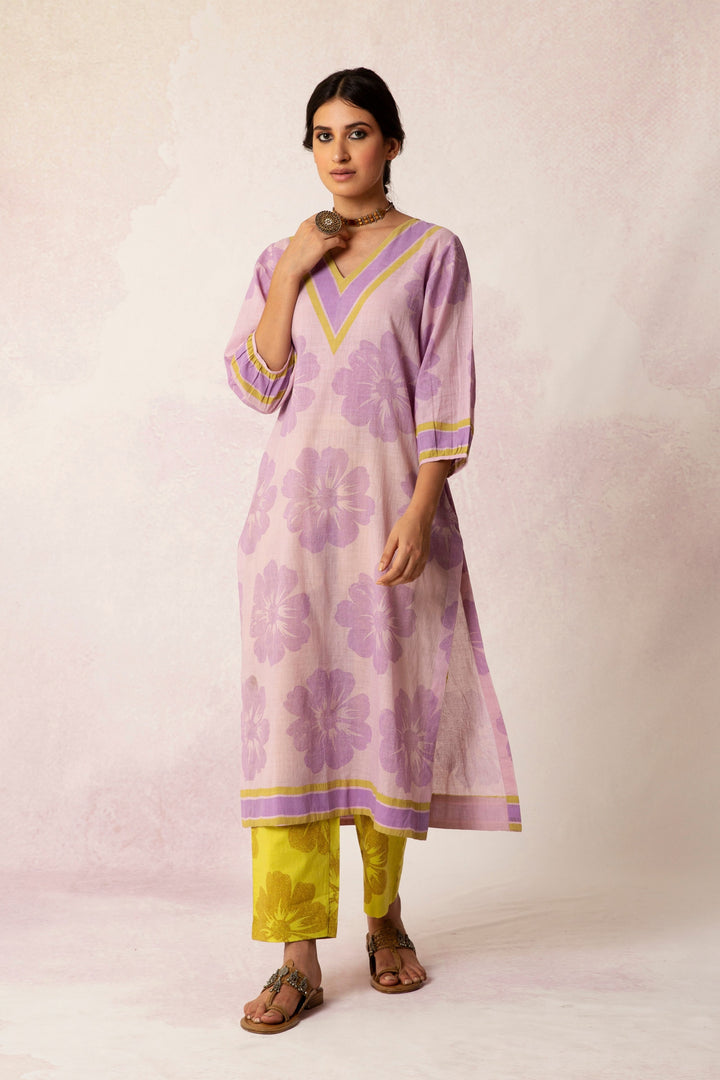 BAHAAR LILAC V-NECK BIG FLOWER KURTA