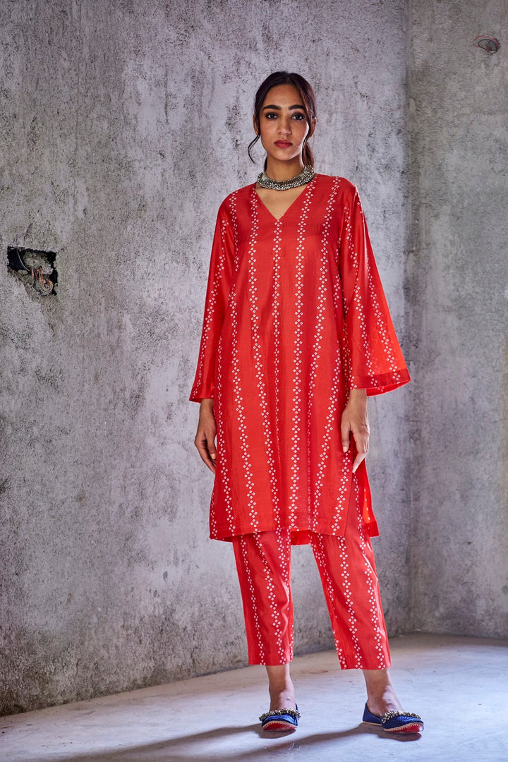 RED NATURAL SILK VERTICAL STRIPE BANDHANI PRINT BHAVYA PANTS