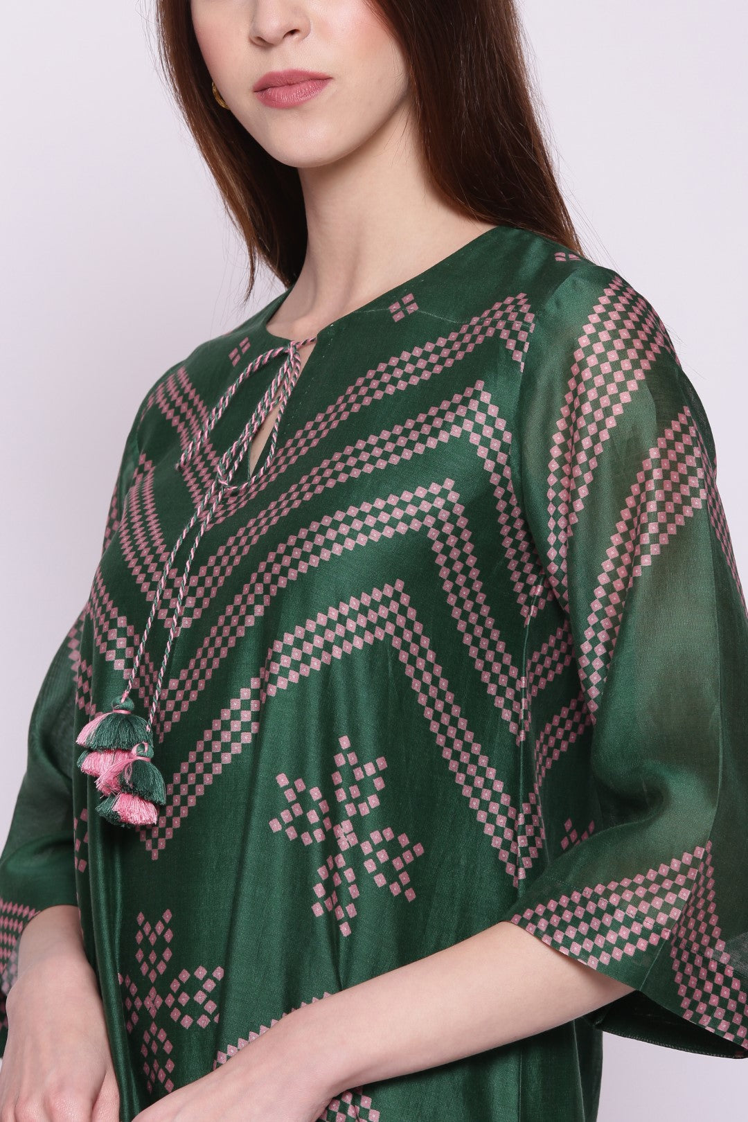 EMERALD GREEN CHANDERI CHEVRON BANDHANI PRINT KURTA WITH PANTS