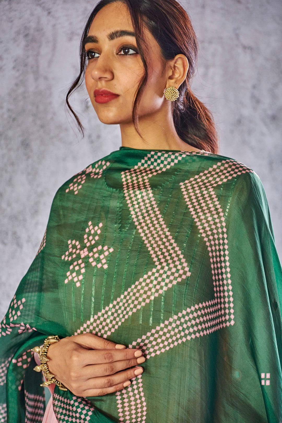 EMERALD GREEN ORGANZA SILK BANDHANI PRINT PADMANI DUPATTA