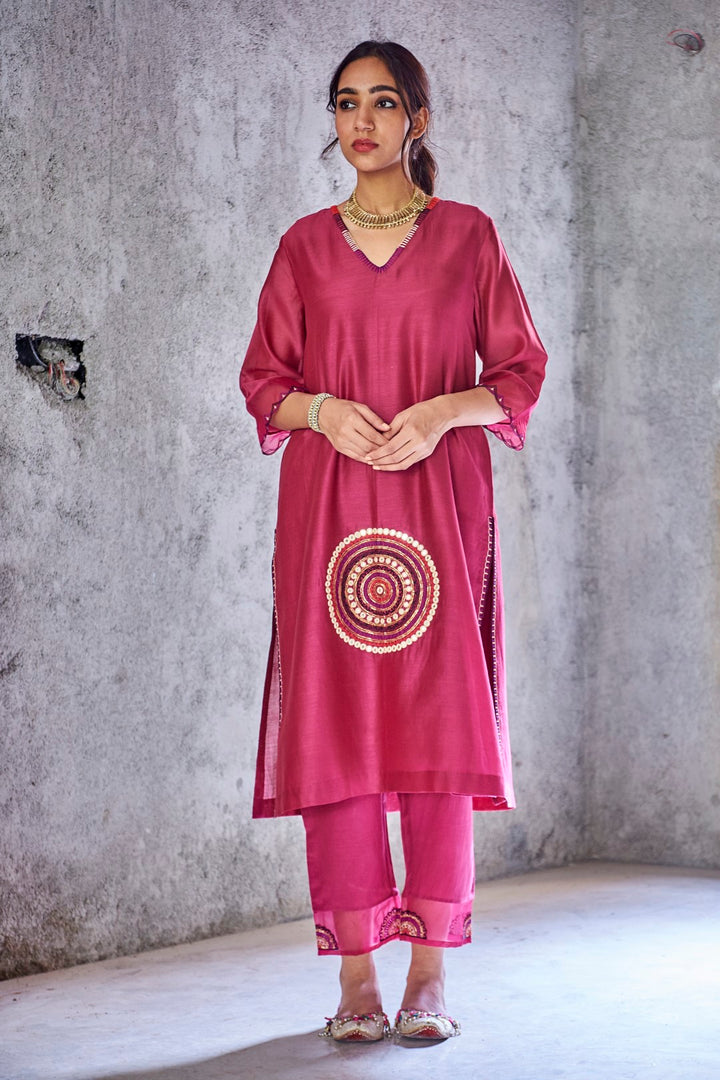 FALSA HANDWOVEN CHANDERI EMBROIDERED POORNIMA KURTA WITH PANT AND DUPATTA